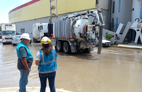 8 hidrojets realizan descolmatación de redes en Ferreñafe, Mochumí, Túcume, Chiclayo, José Leonardo Ortiz y La Victoria
