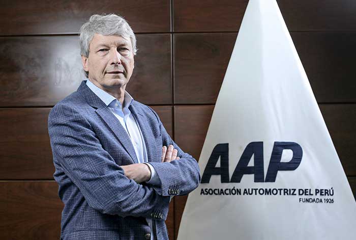 Karsten Kunckel Saamer es relegido presidente de la Asociación Automotriz del Perú
