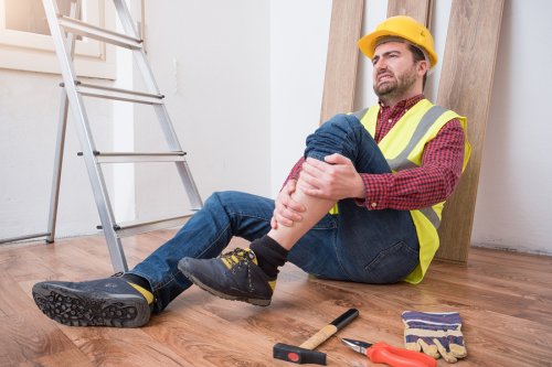 CONOCE LAS 5 LESIONES MÁS COMUNES QUE SE PRESENTAN DURANTE LA JORNADA LABORAL