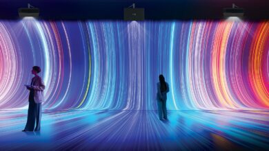 LG lanza su primer proyector digital signage para experiencias de visualización envolventes