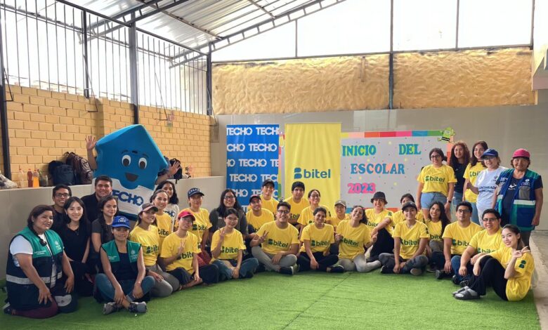 Bitel dona más de 200 packs de ayuda a colegio afectado por huaicos
