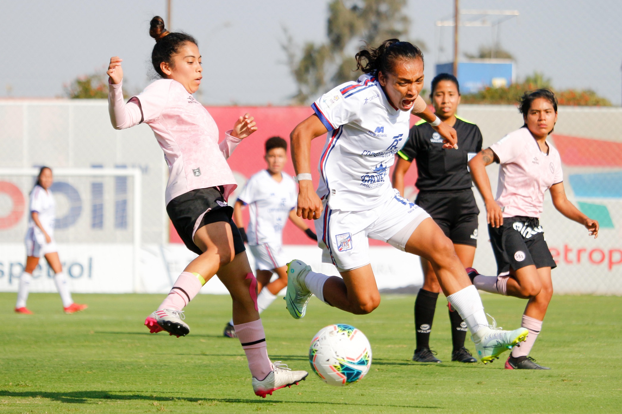 Desde este mes la acción de la Liga Femenina y la Liga 2 están en la ...