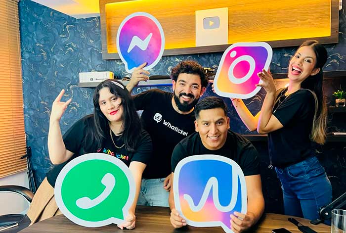 Conoce a Juan Luis Auccatoma, joven peruano que facturó un millón de dólares con un software para WhatsApp