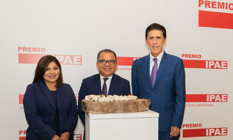 UNACEM y Minera Antapaccay obtuvieron el Premio IPAE a la empresa 2022