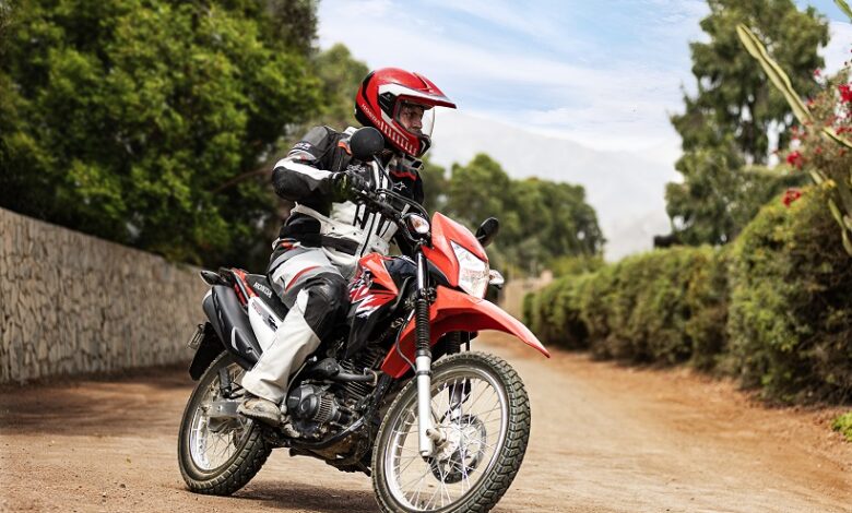 Honda presenta la XR190l 2023 fuel injection