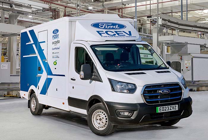 Ford prueba una E-Transit con batería de hidrógeno en busca de más autonomía y tiempo de actividad