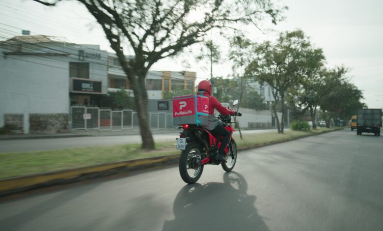 La Agencia Nacional de Tránsito capacitó a 200 repartidores independientes de PedidosYa en seguridad vial