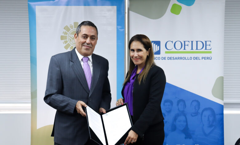 COFIDE y COOPAC KORI firman convenio para brindar asesoramiento gratuito a miles de mujeres que lideran sus emprendimientos