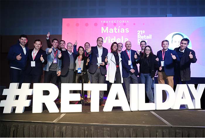 Gerente General de Cencosud recibe distinción internacional por su trayectoria en comercio minorista
