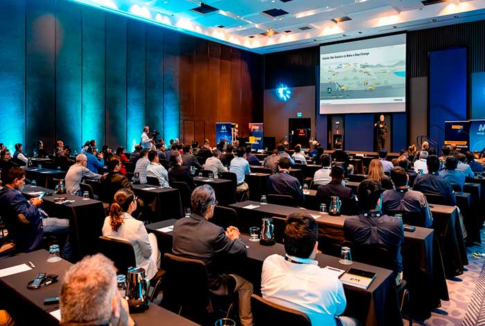 Expertos globales de Caterpillar analizan transición energética, autonomía y conectividad en el MineXT de Ferreyros