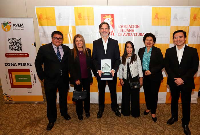 San Fernando recibe reconocimiento por sus 75 años de trayectoria