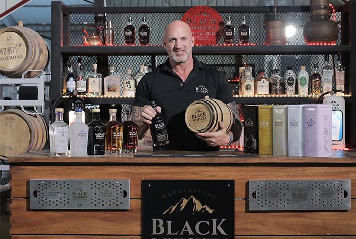 Black Whiskey gana por tercer año consecutivo medallas en los Micro Liquor Spirit Awards - MLSA 2023
