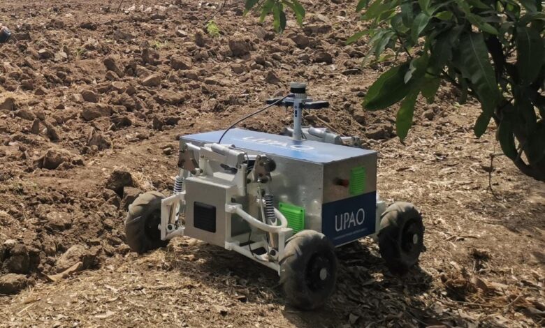 UPAO presenta robot agroindustrial revolucionario para mejorar la cosecha de arándanos