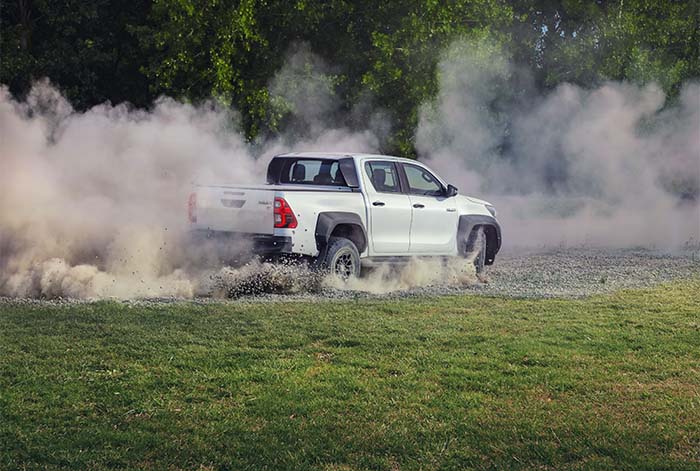 Toyota presenta la nueva Hilux GR-Sport, el modelo ideal para los amantes de la aventura