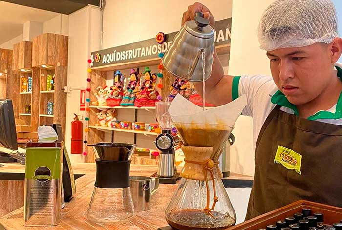 comunidades campesinas de junín y huarochirí son beneficiadas con programas productivos impulsados por enel