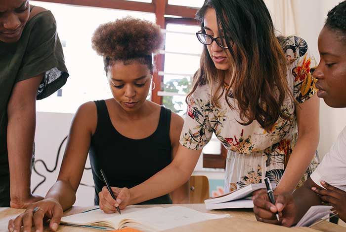 Potencia tu éxito financiero como emprendedor: Claves para un Historial Crediticio impecable