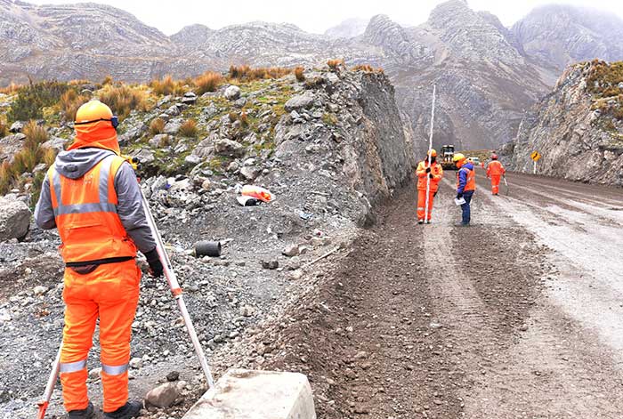 MTC: Trabajos en Tramo II de carretera Oyón-Ambo tienen un avance del 67%
