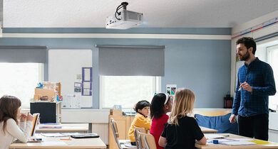 ViewSonic ofrece proyectores con conectividad avanzada para los salones de clase