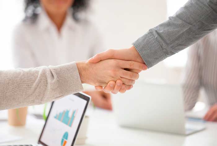 el 51% de los empleados busca un nuevo trabajo