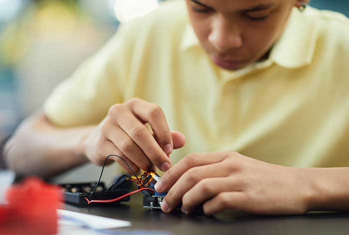Dia de Niño: Ideas de regalos que inspiran innovación, aprendizaje y creatividad