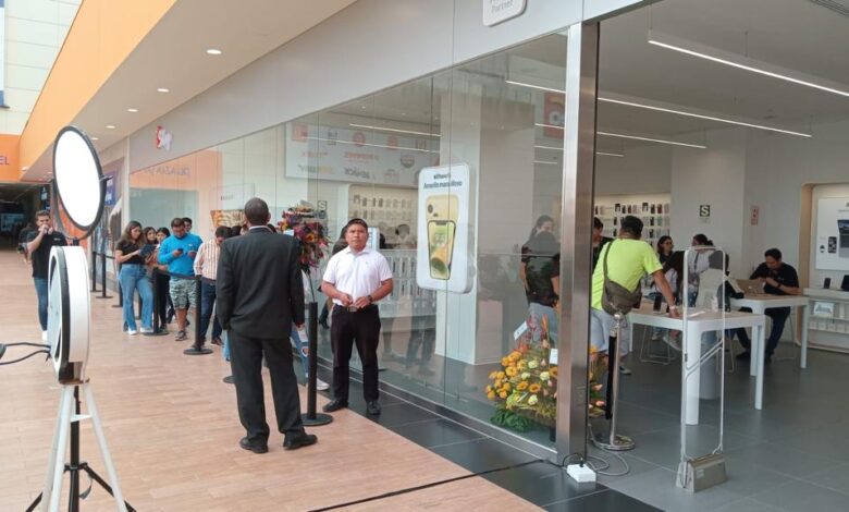 Cómo iShop inauguró la primera tienda Apple Premium Partner de Perú en Plaza San Miguel de la mano de Bombai Perú