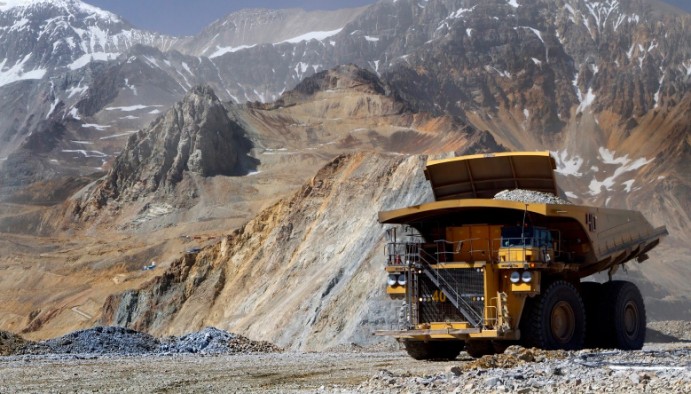 Retrasos de proyectos mineros por conflictividad y tramitología impidieron que 1.7 millones de personas salgan de pobreza