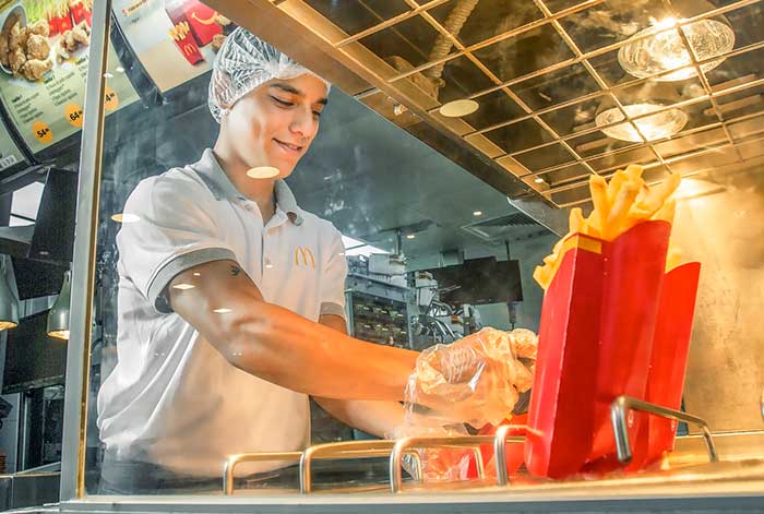¿Sabes cómo se hacen las papas fritas más famosas del mundo? Descúbrelo en el Puertas Abiertas de McDonald’s