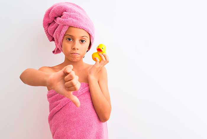 Mi hijo no quiere bañarse: ¿qué hago?