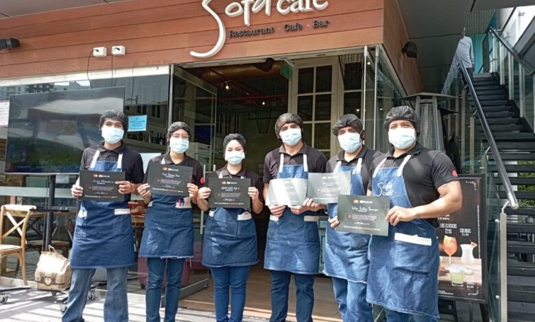 Mastercard y AEQUALES brindaron capacitación a más de 1600 meseras y meseros para lograr espacios más equitativos para mujeres y hombres en restaurantes