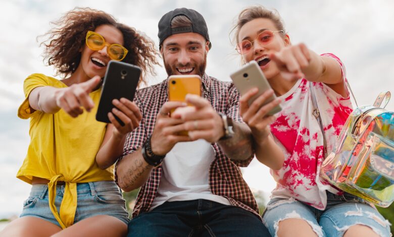 Generaciones Z y Alfa serán los motores del marketing en 2030