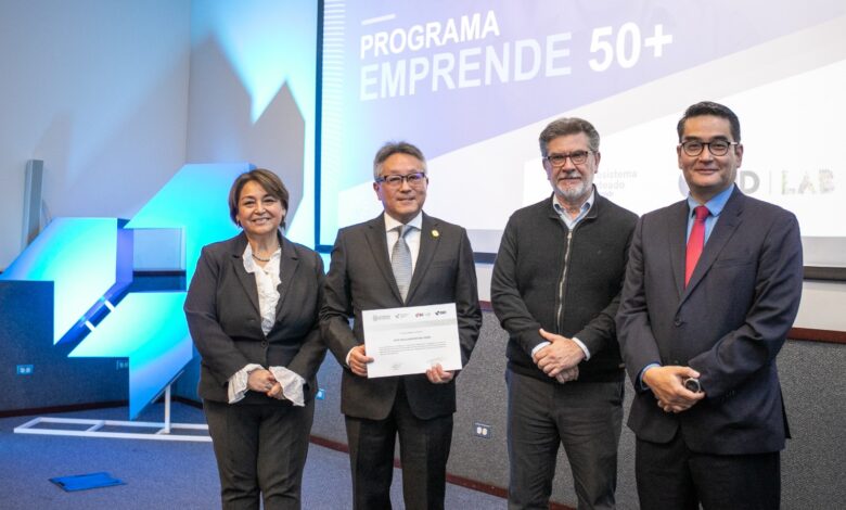 50 emprendedores se gradúan de tres programas de la escuela de Emprende UP