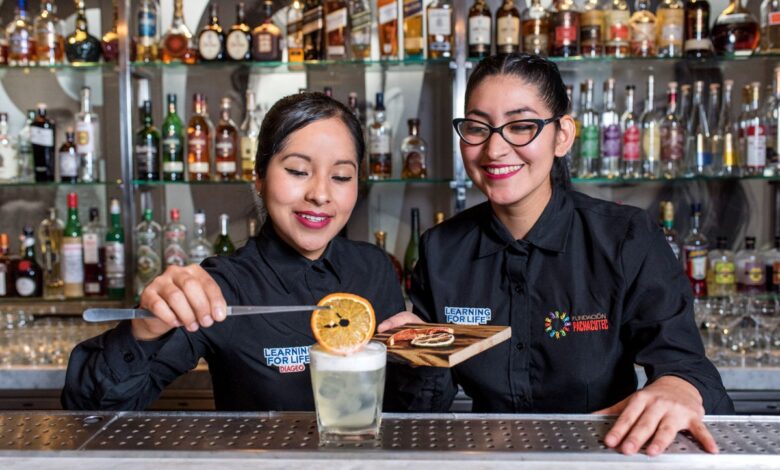 Learning for Life abre convocatoria para becar a la nueva generación de asistentes de bartender