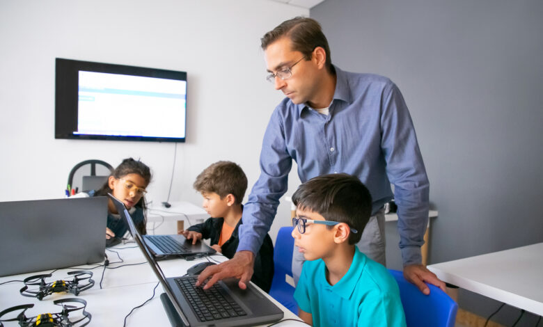 Niños de San Juan de Lurigancho y El Callao aprenderán de programación con el concurso “Yo Programo. Yo Reciclo”