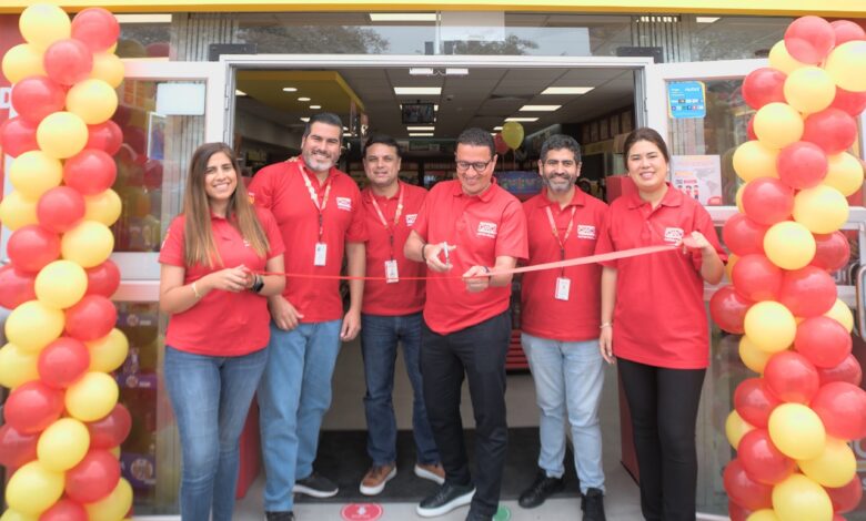 OXXO abre las puertas de su tienda número 100 en Perú