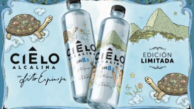 Cielo Alcalina y el artista Fito Espinosa se unen en edición limitada de botellas inspiradas en Machu Picchu y las Islas Galápagos
