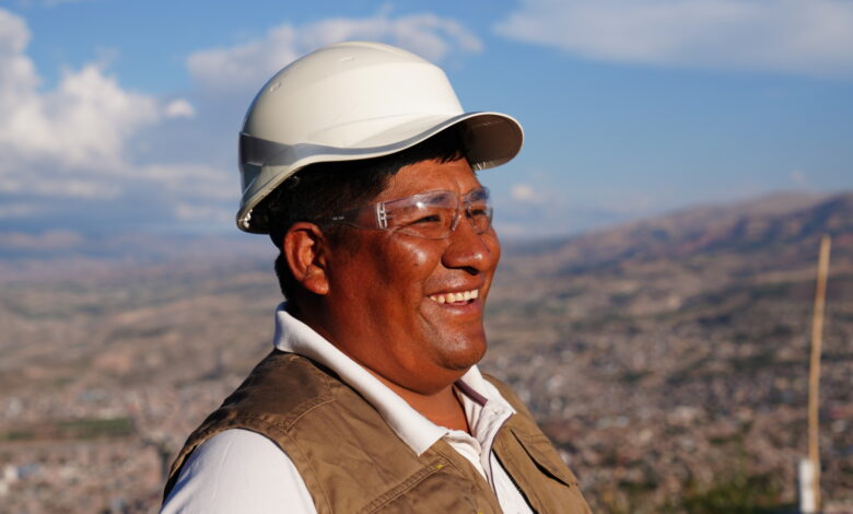 Cemento Andino lanza documental en homenaje a maestros de obra y sus emblemáticas construcciones