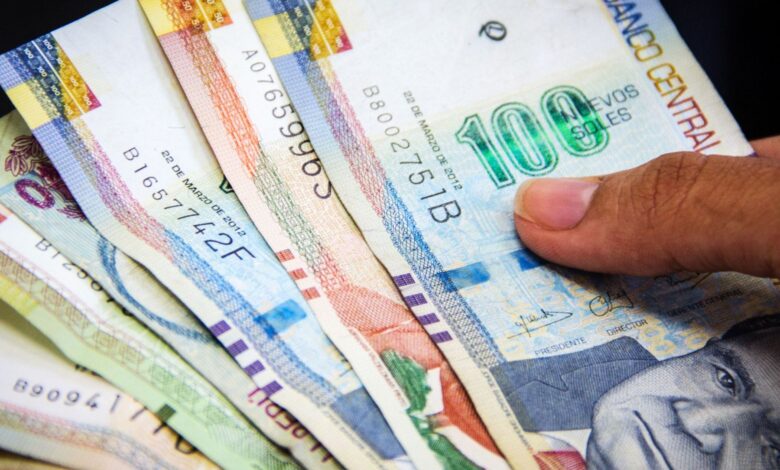 ¿Cuánto deben pagar, y qué sucede si una compañía retiene la gratificación?