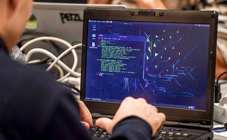 Cómo evitar ser víctimas de fraudes informáticos en estas fiestas