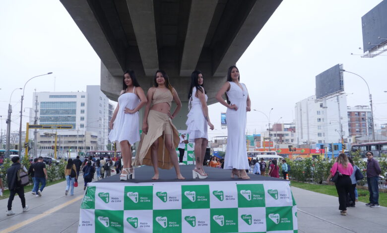 Navidad con Propósito: Línea 1 y más de 20 emprendedores realizan desfile en Estación Angamos