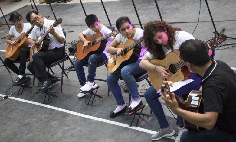 descubre el artista que llevas dentro con los talleres de la escuela nacional de folklore