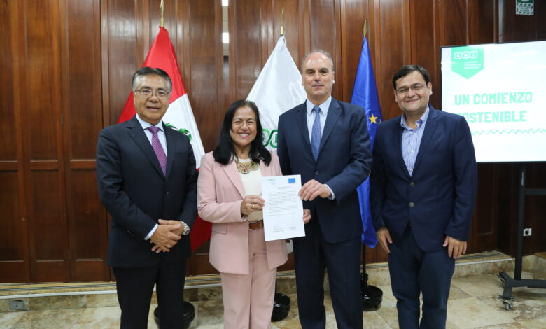 SNI y la UE promoverán la producción circular en industrias plásticas y textiles