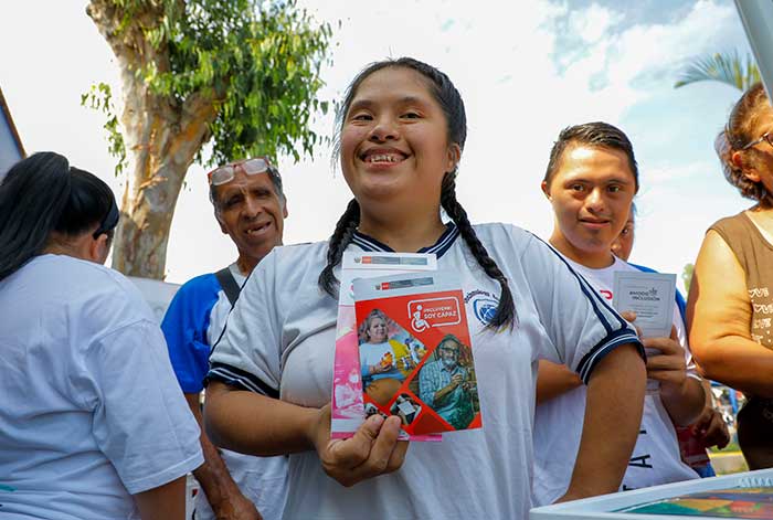 Niñas, niños y jóvenes con discapacidad aprenderán natación, lectoescritura, arteterapia y más en divertidos talleres de verano