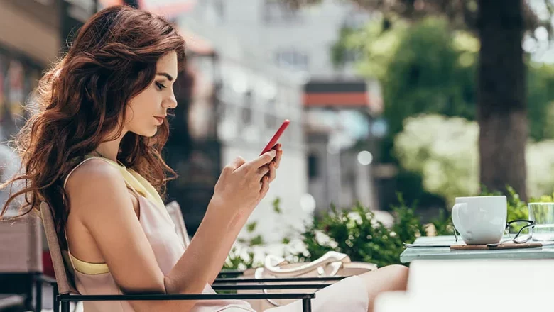 ¿Llamar o usar redes sociales? Así determinan las generaciones las preferencias a la hora de comunicarse