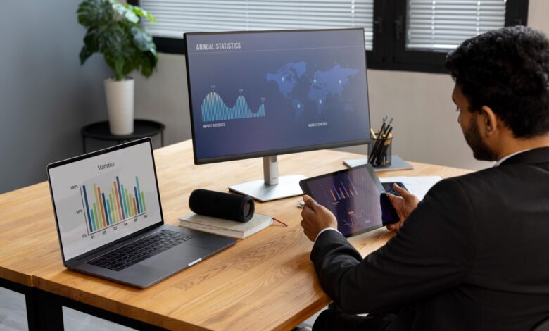En 2024, fortalece tu estrategia comercial a través del monitoreo de dato