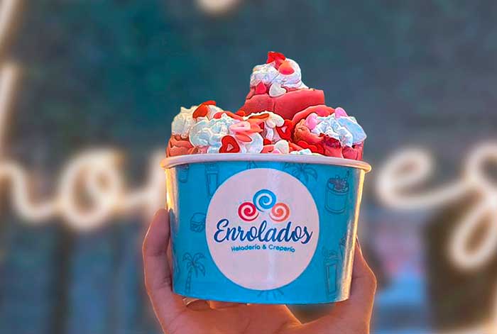 la heladería y creppería enrolados lanzó deliciosos productos para san valentín