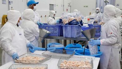 sanipes y la sociedad nacional de acuicultura firman convenio para fortalecer las capacidades del sector langostinero