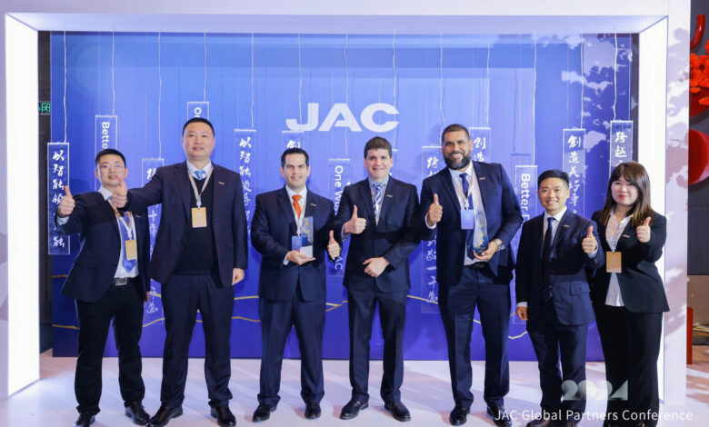 Inchcape recibió tres galardones en evento internacional que celebra la excelencia automotriz