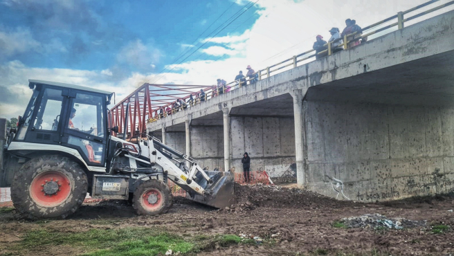 MTC trabaja para restablecer el tránsito vehicular en el puente Cunas en Junín