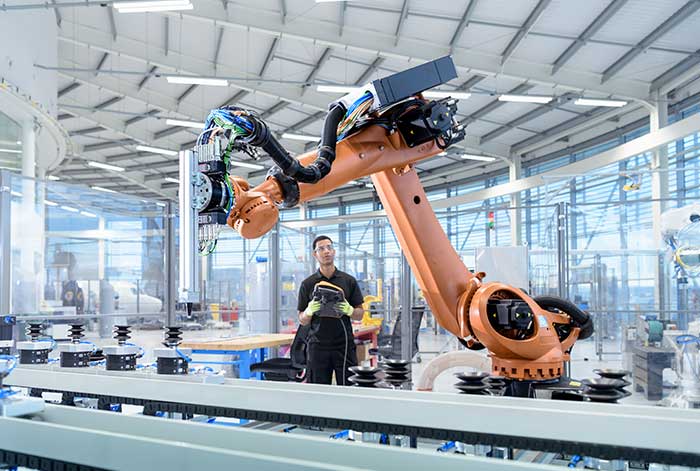 Hitachi Vantara y NVIDIA unen fuerzas para desarrollar soluciones industriales basadas en IA