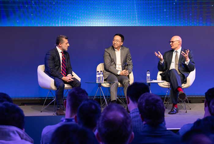 HONOR ilumina el futuro de la IA en dispositivos inteligentes en el MWC